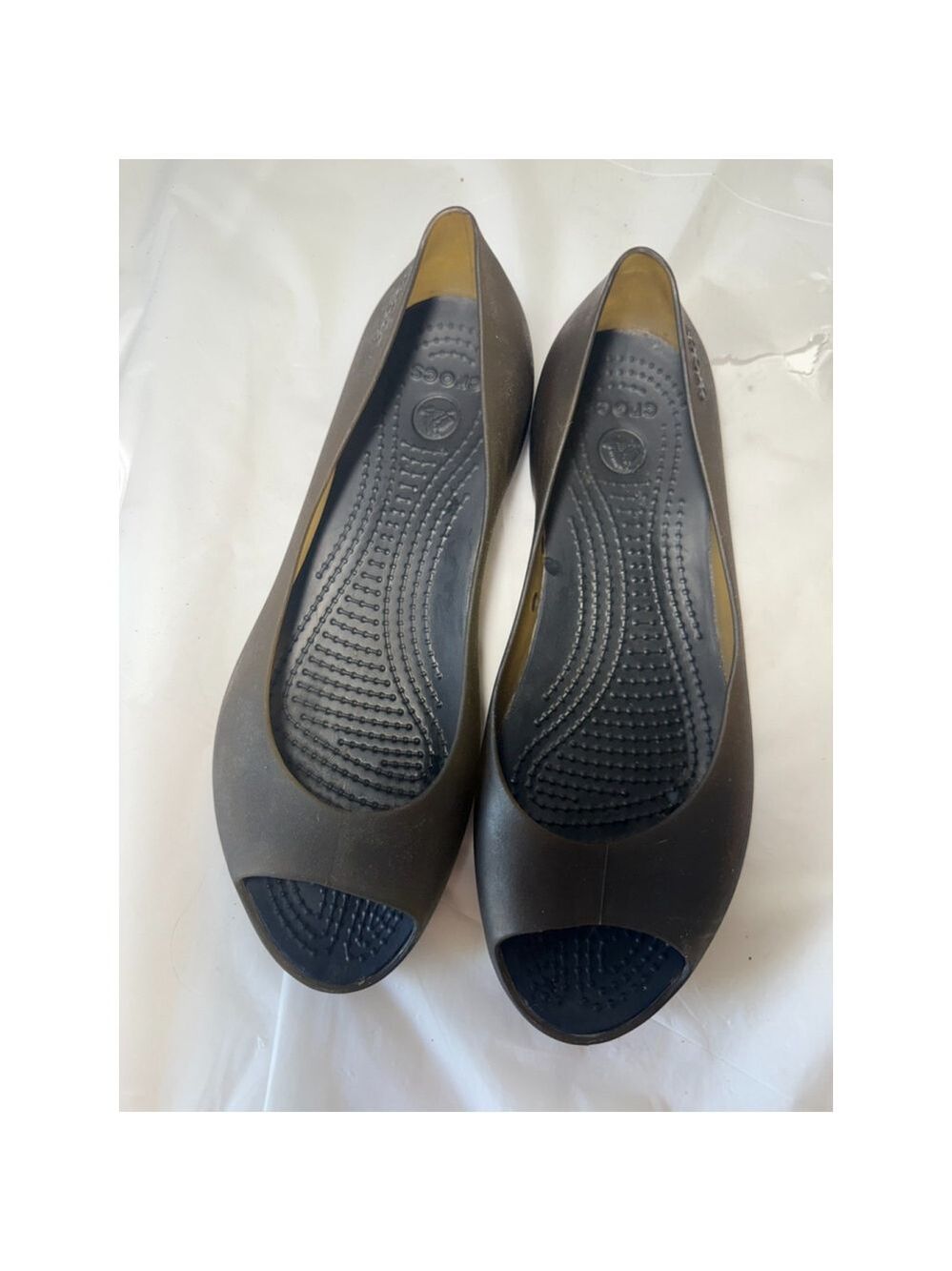 Crocs Flats Jelly Sandals Open Toe cutouts Casual Green Slip On Shoes Size 6